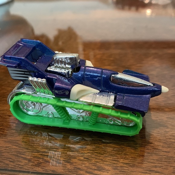 Hot Wheels 1992 Treadator Hot Rod Retired Hotwheels HW Mattel Collectible Toy - Picture 2 of 7